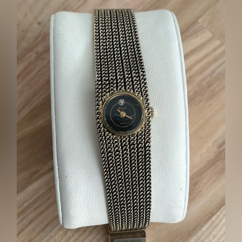 Bulova Ladies Watch Rare Vintage Mesh Bracelet Diamond in Black Dial